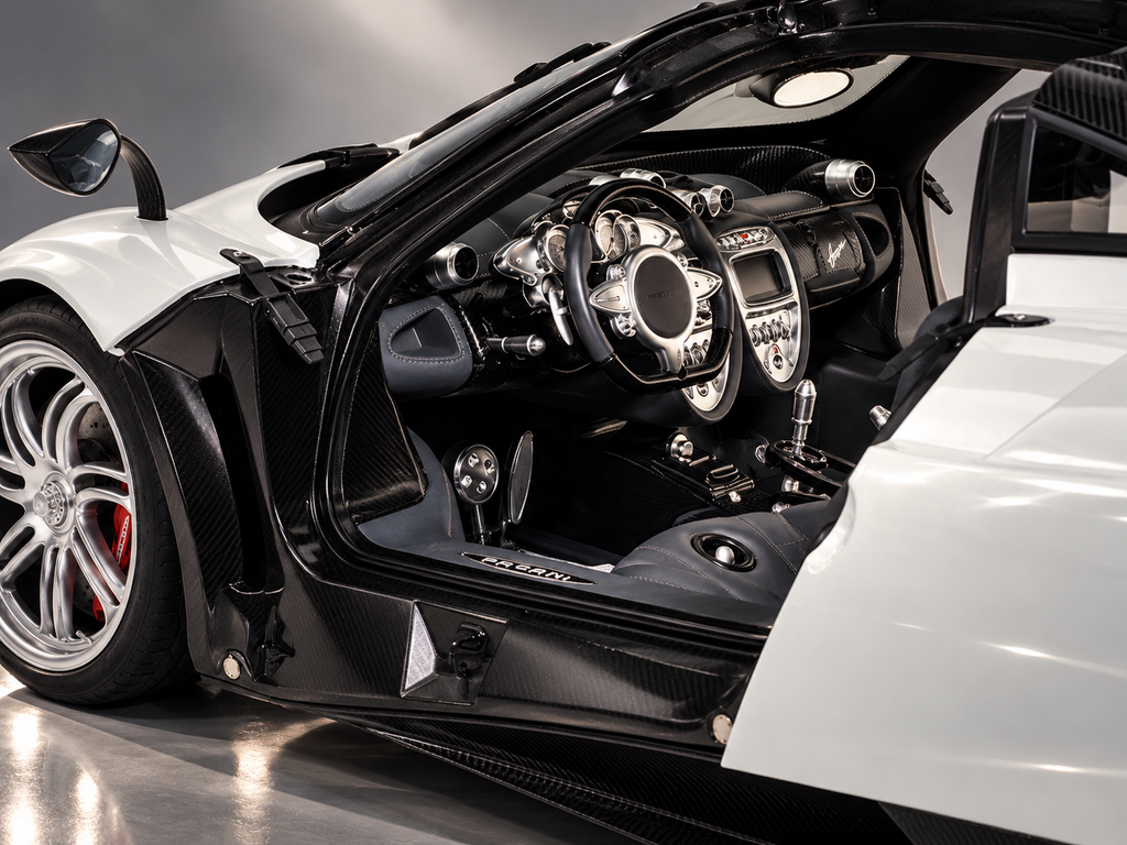AUTOart Pagani Huayra 1:12 Scale Diecast Model