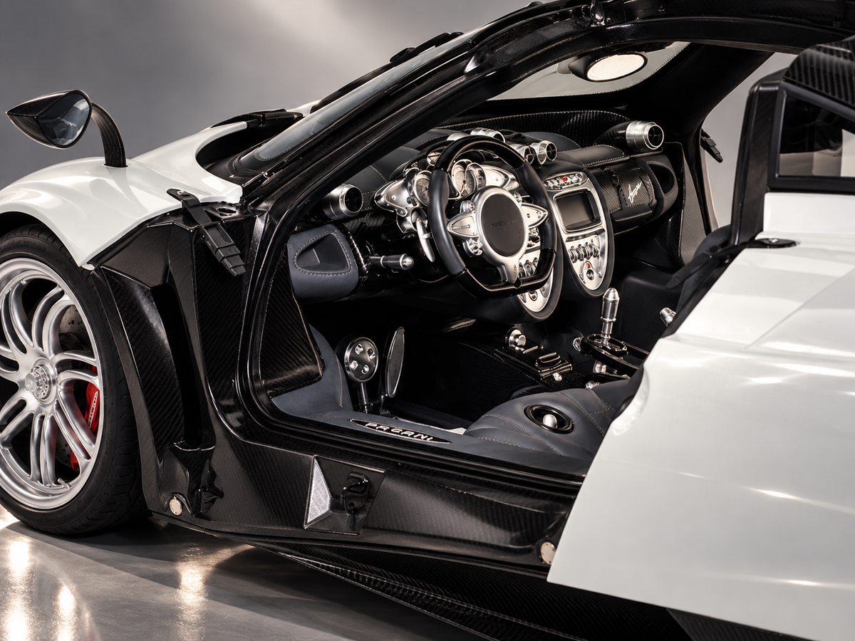 AUTOart Pagani Huayra 1:12 Scale Diecast Model